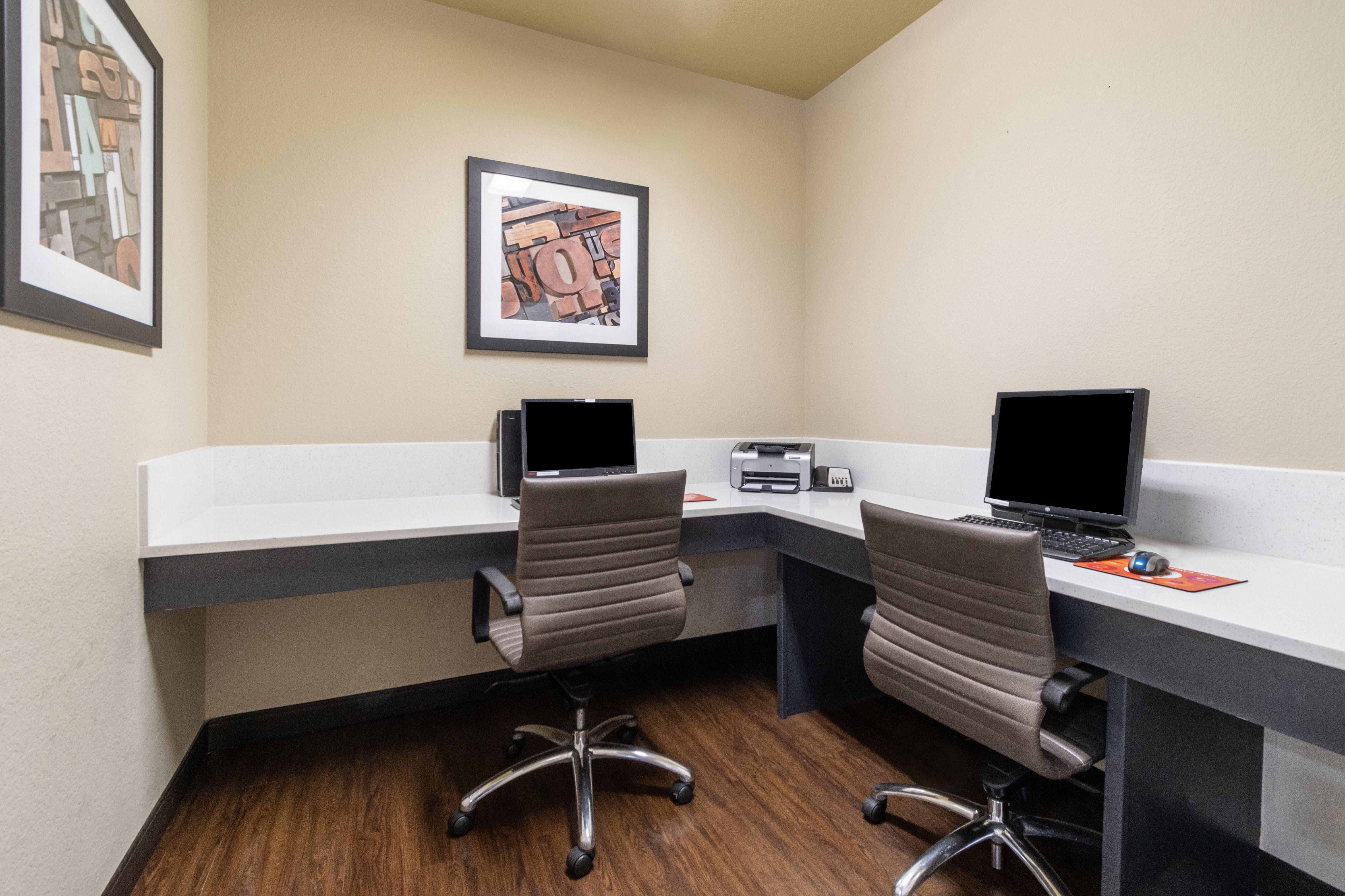Candlewood Suites Portland Airport By Ihg Exterior photo