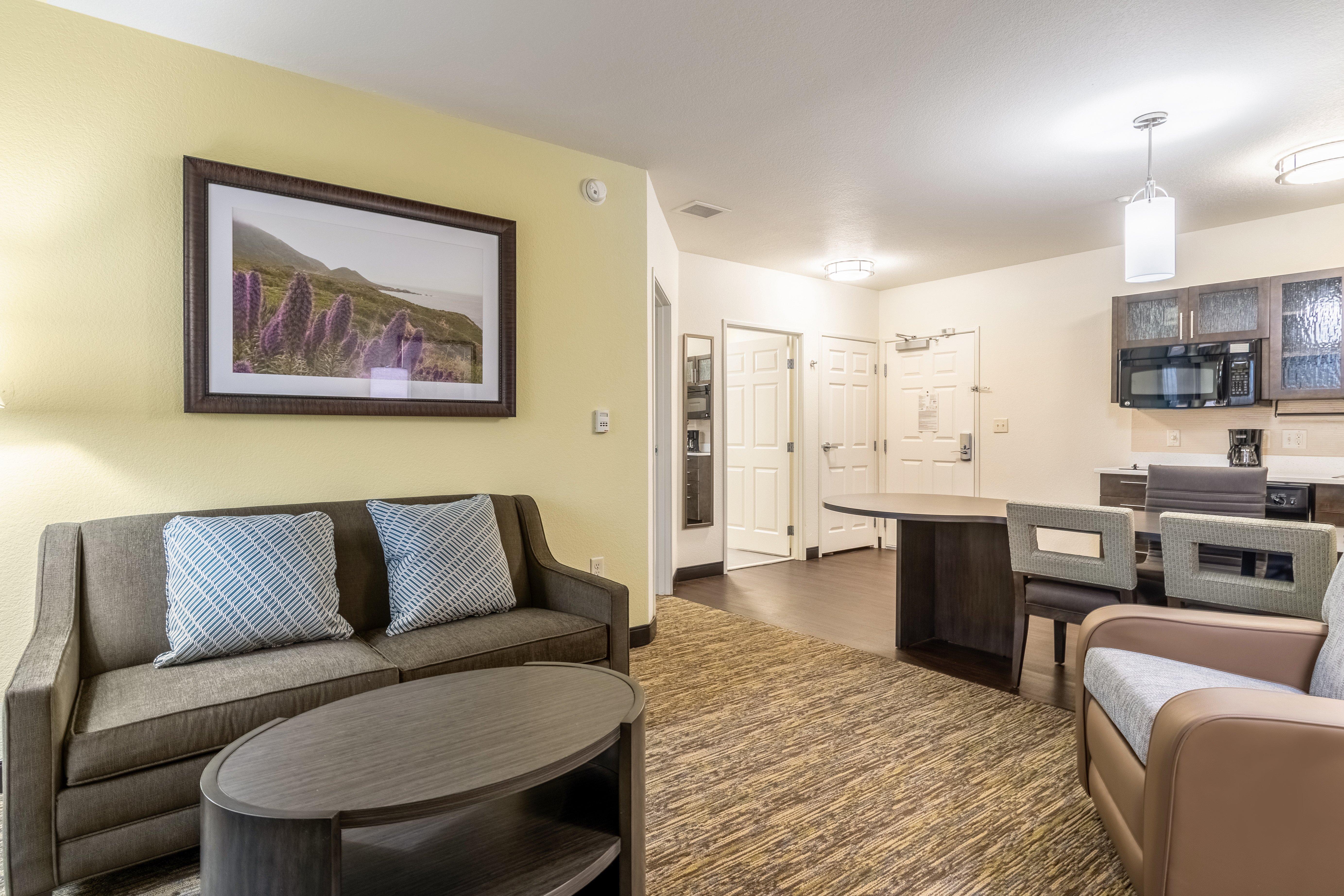 Candlewood Suites Portland Airport By Ihg Exterior photo