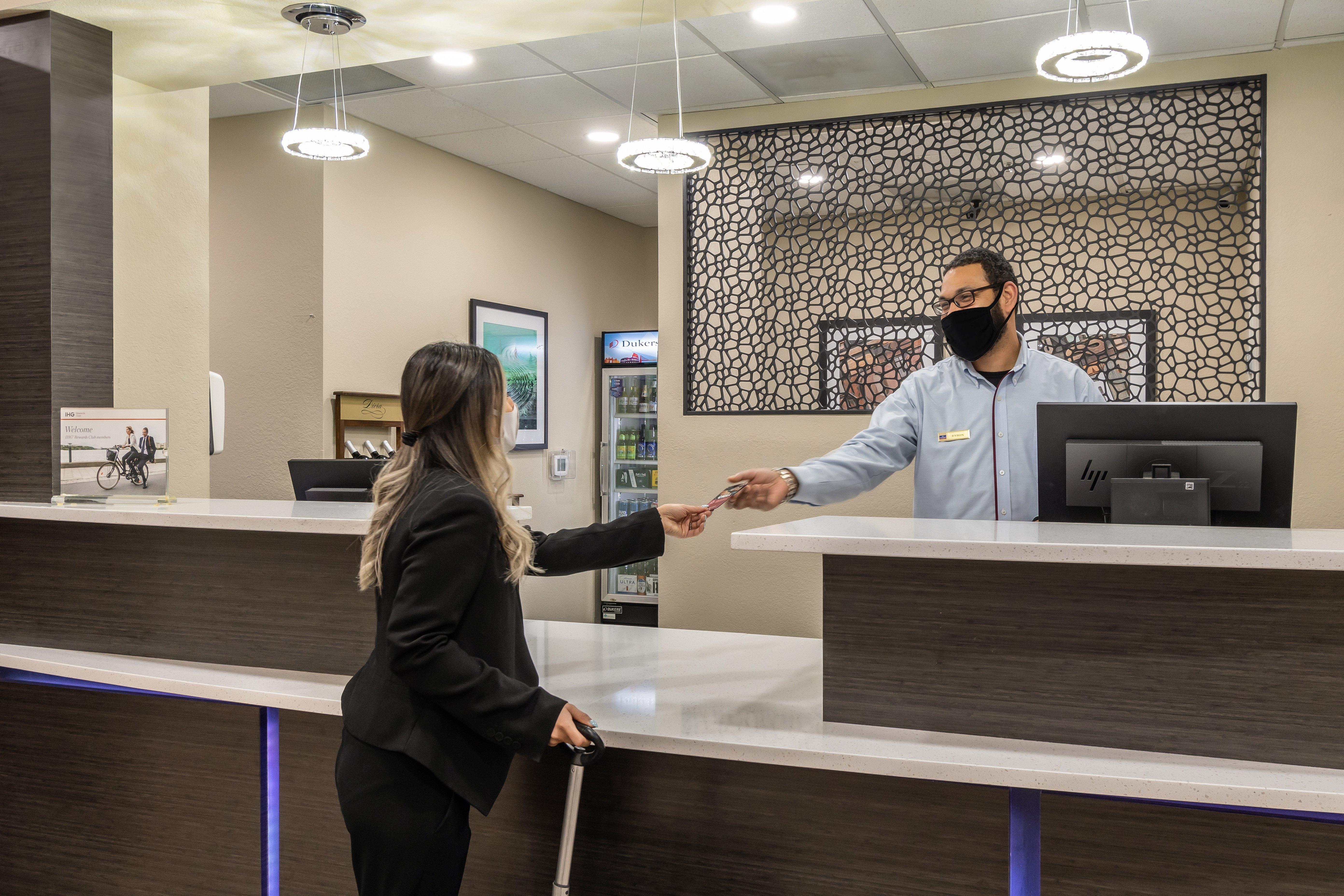 Candlewood Suites Portland Airport By Ihg Exterior photo