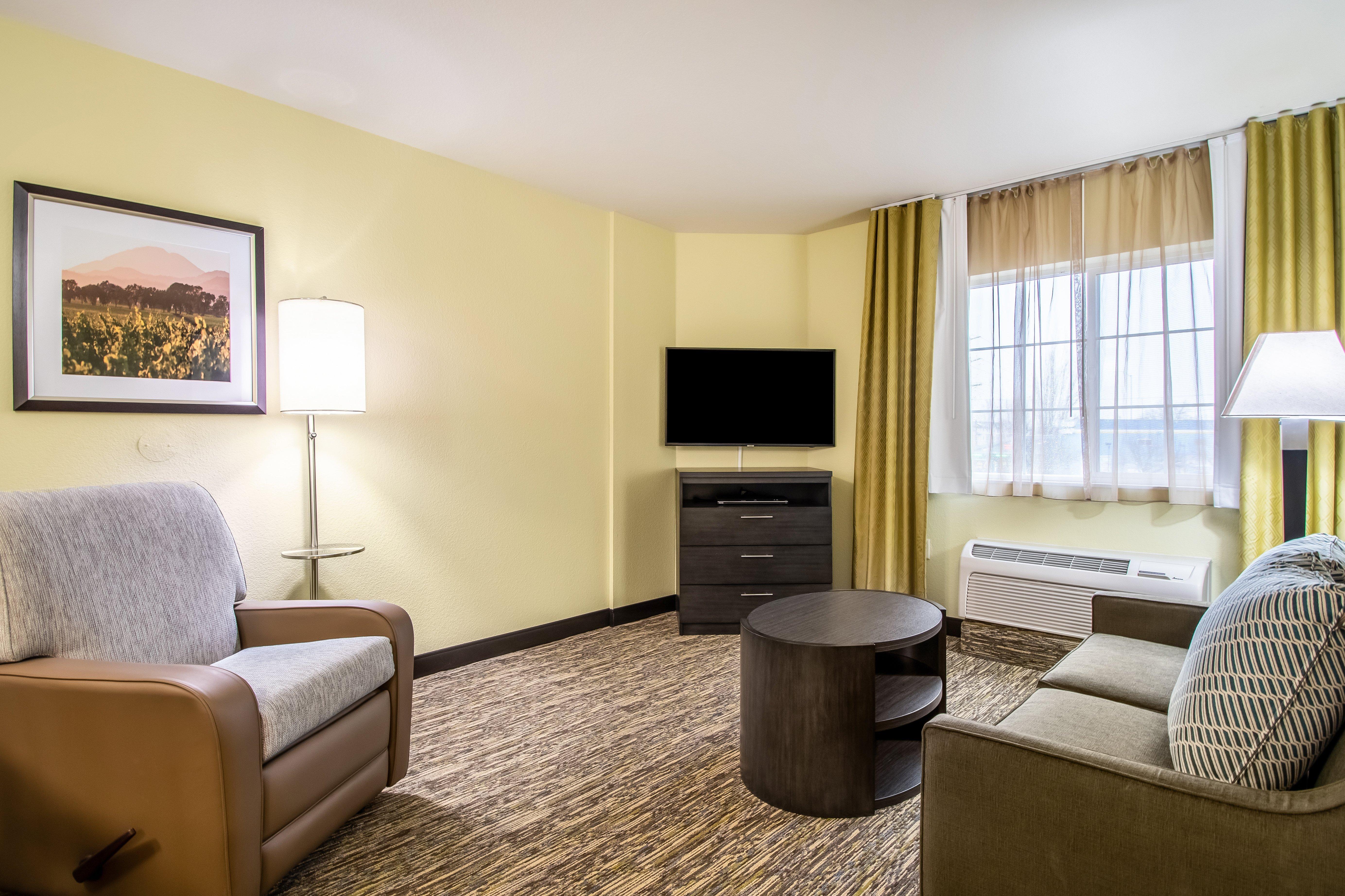 Candlewood Suites Portland Airport By Ihg Exterior photo