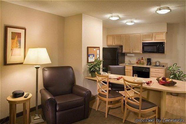 Candlewood Suites Portland Airport By Ihg Room photo